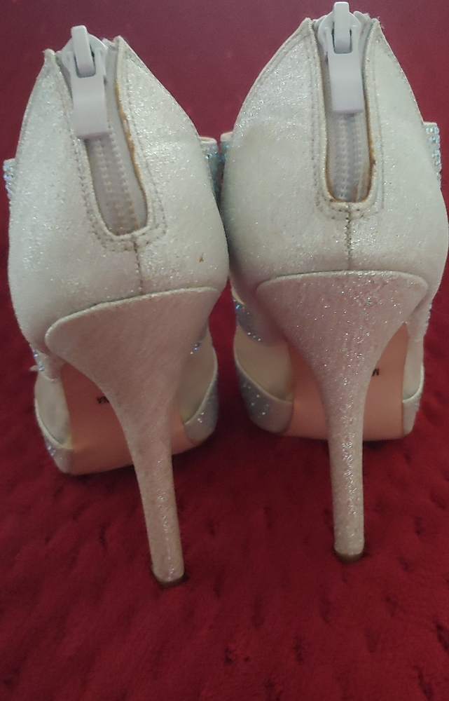 Rhinestone Studded Silver 5.5 Heels Club - Picture 4 of 5